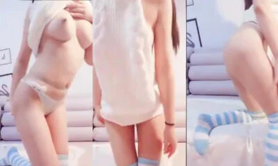 สาวจีนเธอมาอวดหุ่นของเธอและได้เช่นกับไข่สั่นแบบเสียวๆ