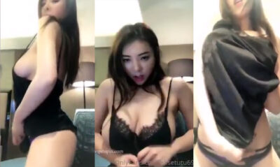 สาวจีนไลฟ์สดโอลี่แฟนและเต้ายั่วโชว์และเล่นหน้าอกไปด้วย