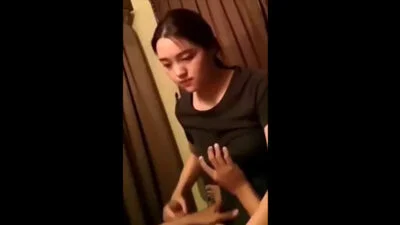 สาวสวยชุดดำนวดหำน้ำแตก