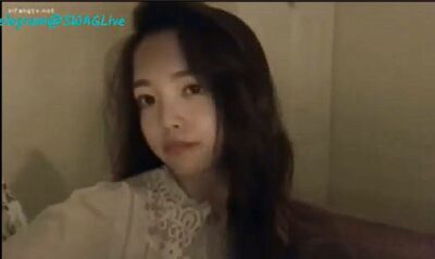 สาวจีนสวยเธอถ่ายคลิปเย็ดกับแฟนและได้ทำการอมให้หลังเสร็จ