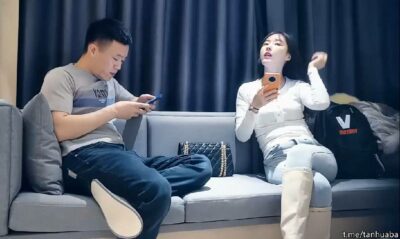 หนุ่มจีนทำการตั้งกล้องและได้ให้สาวไวด์ไลท์มาที่ห้องและได้ทำการจับเธอเย็ด