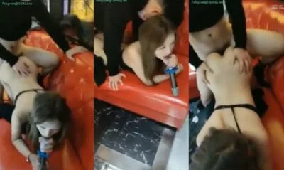 เย็คสาวในร้านคาราโอเกะ เย็ดไปร้องเพลงไป ยิ้มกรุ่มเสียงบ้างบางช่วง